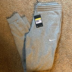 New Nike Grey Men’s  Fleece Sweatpants Pants Small